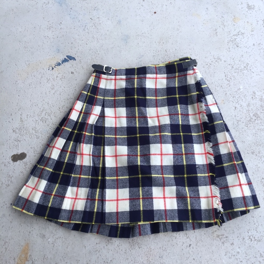 Small wool Scottish skirt